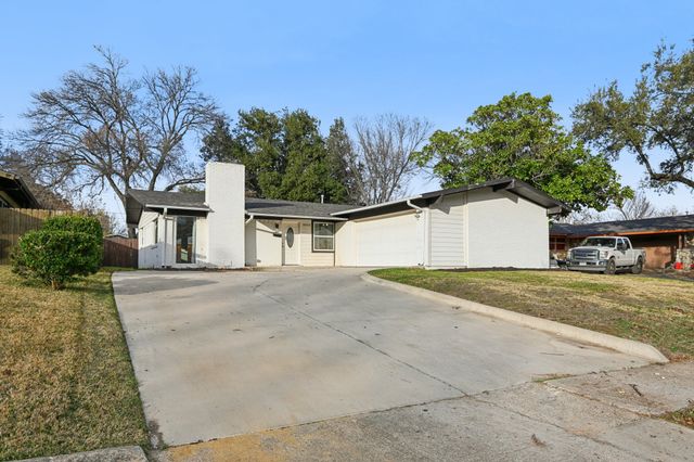 3035 Townsend Drive, Dallas, TX 75229
