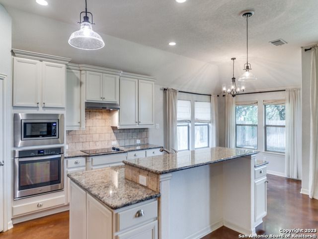 164 AUTUMN RDG, Boerne, TX 78006