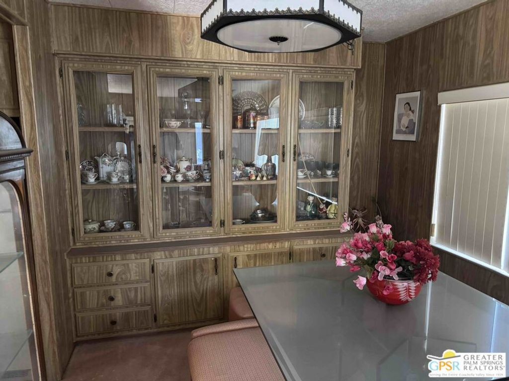 63 Calle De Estrellas, Palm Springs, CA 92264