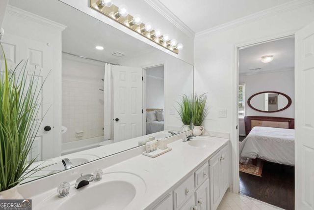 185 Chickering Lake Drive, Roswell, GA 30075