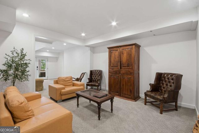 185 Chickering Lake Drive, Roswell, GA 30075