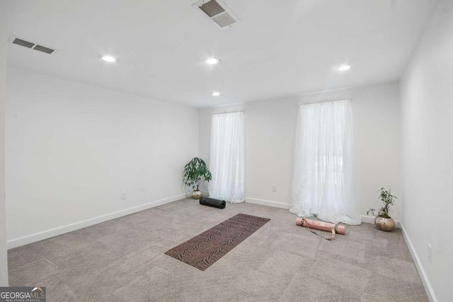 185 Chickering Lake Drive, Roswell, GA 30075