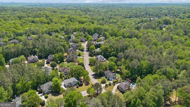 185 Chickering Lake Drive, Roswell, GA 30075