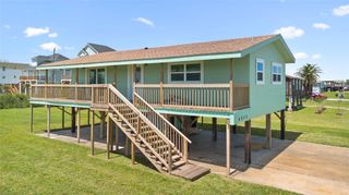4020 4th Street, Galveston, TX 77554