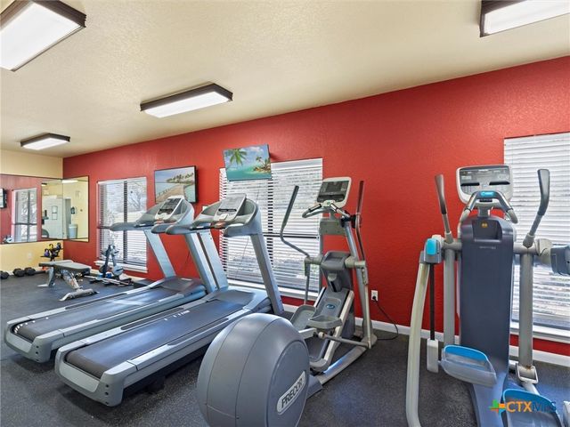 331 Ridge Point, Spring Branch, TX 78070