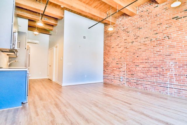 63 Melcher St 201, Boston, MA 02210