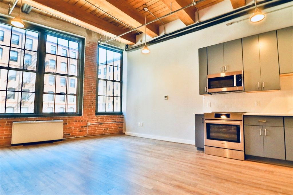 63 Melcher St 201, Boston, MA 02210