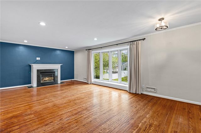 15 Valley Brook Road, Penfield, NY 14526