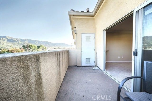 1515 Grismer Avenue 302, Burbank, CA 91504