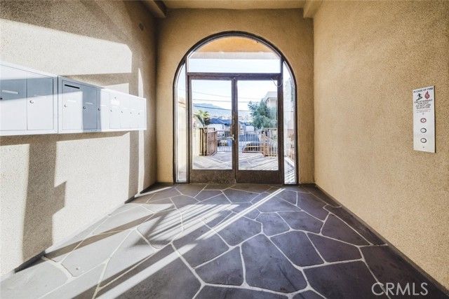 1515 Grismer Avenue 302, Burbank, CA 91504