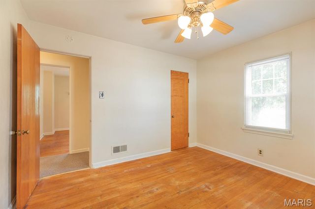806 Taylor Avenue, Godfrey, IL 62035