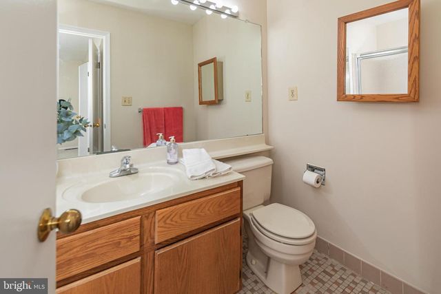 2002 SANDLEWOOD CT, Monmouth Junction, NJ 08852