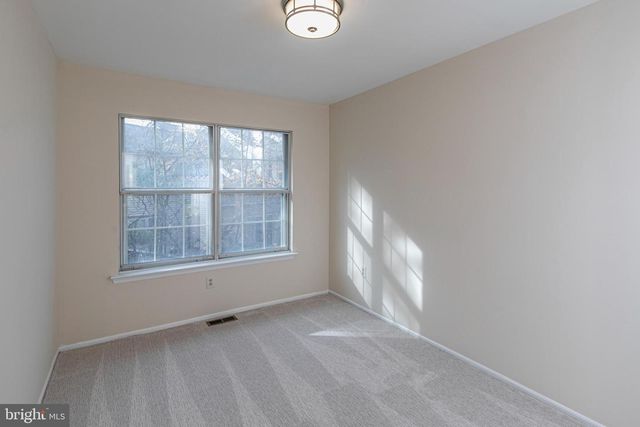 2002 SANDLEWOOD CT, Monmouth Junction, NJ 08852