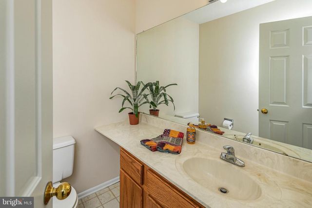 2002 SANDLEWOOD CT, Monmouth Junction, NJ 08852