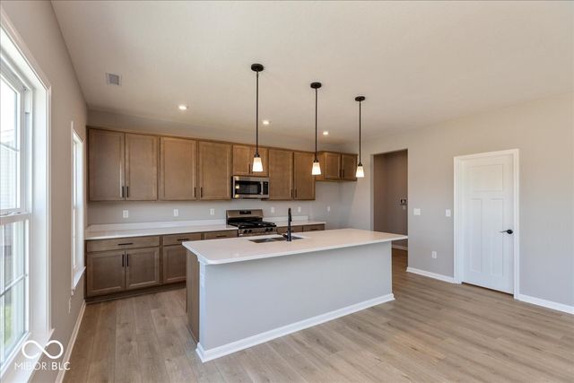 792 Oakleaf Drive, Greenfield, IN 46140