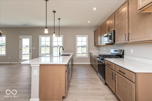 792 Oakleaf Drive, Greenfield, IN 46140