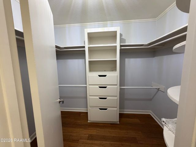 1103 E Bayou Parkway, Lafayette, LA 70508