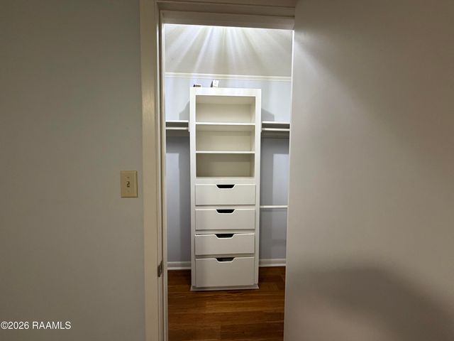 1103 E Bayou Parkway, Lafayette, LA 70508