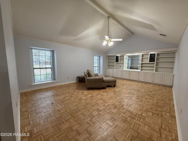 1103 E Bayou Parkway, Lafayette, LA 70508