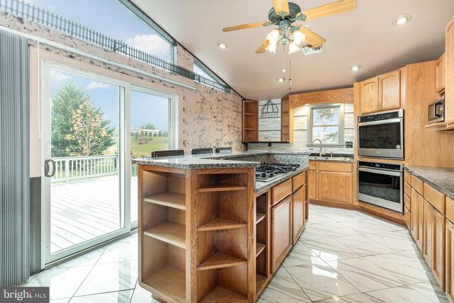 6112 LINGLESTOWN RD, Harrisburg, PA 17112