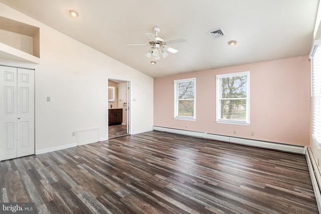 6112 LINGLESTOWN RD, Harrisburg, PA 17112