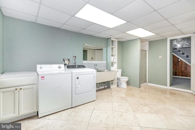 6112 LINGLESTOWN RD, Harrisburg, PA 17112