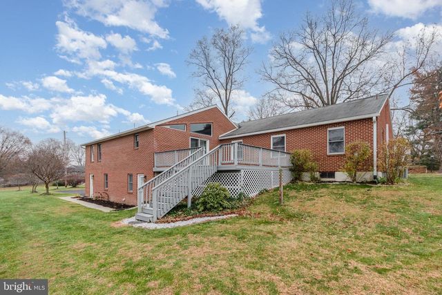 6112 LINGLESTOWN RD, Harrisburg, PA 17112