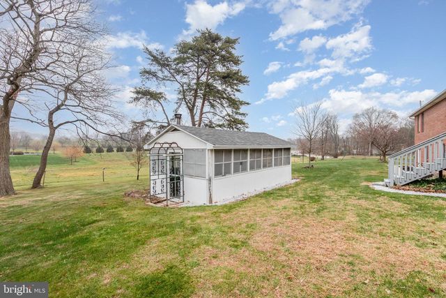 6112 LINGLESTOWN RD, Harrisburg, PA 17112