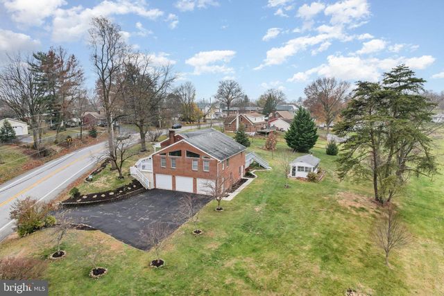 6112 LINGLESTOWN RD, Harrisburg, PA 17112