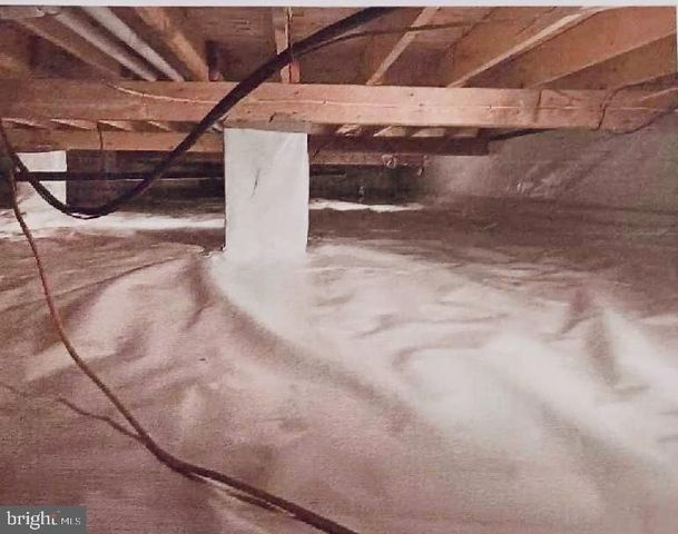 27 AMESBURY RD RD, Manchester Twp, NJ 08759