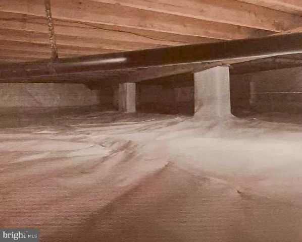 27 AMESBURY RD RD, Manchester Twp, NJ 08759