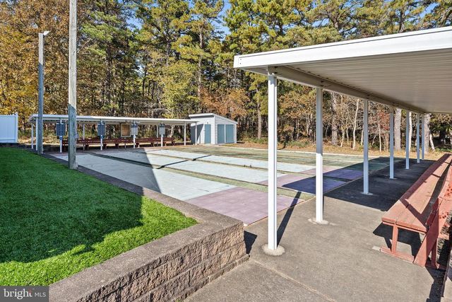 27 AMESBURY RD RD, Manchester Twp, NJ 08759