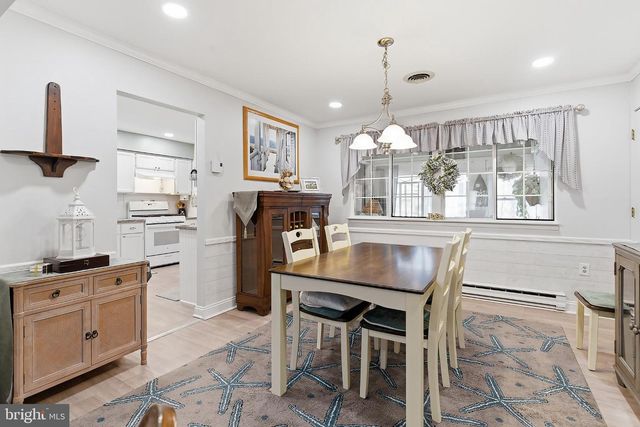 27 AMESBURY RD RD, Manchester Twp, NJ 08759