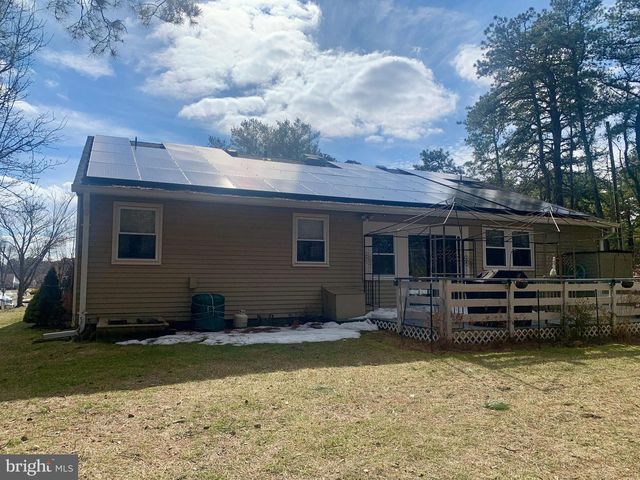 27 AMESBURY RD RD, Manchester Twp, NJ 08759