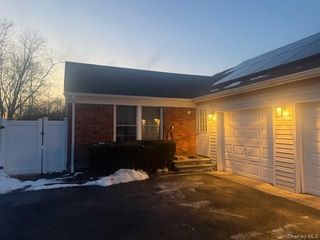 5 Springmeadow Drive, Kings Park, NY 11754