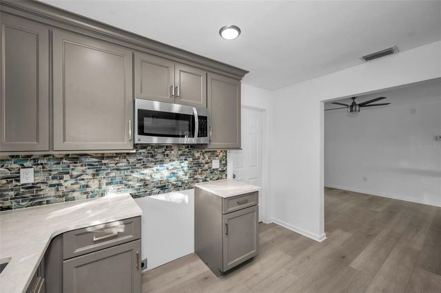 406 ORCHID LANE, Palm Harbor, FL 34683