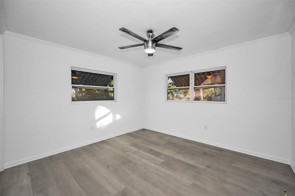 Image 16 of property listing at 406 ORCHID LANE, Palm Harbor, FL 34683