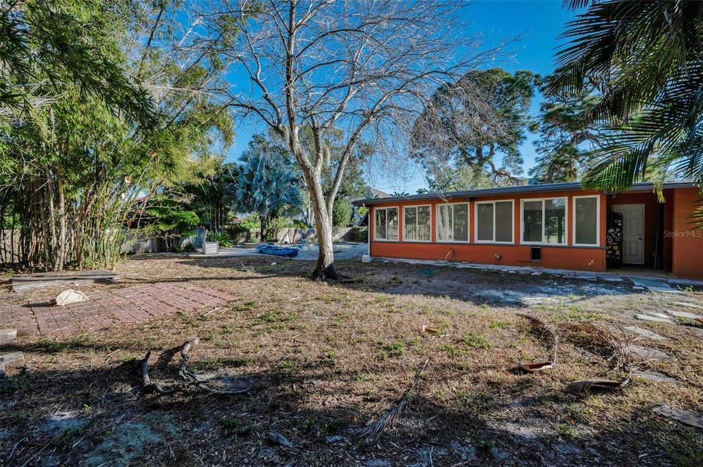 Image 20 of property listing at 406 ORCHID LANE, Palm Harbor, FL 34683