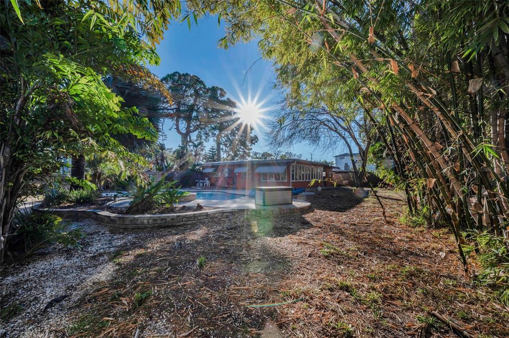 Image 27 of property listing at 406 ORCHID LANE, Palm Harbor, FL 34683