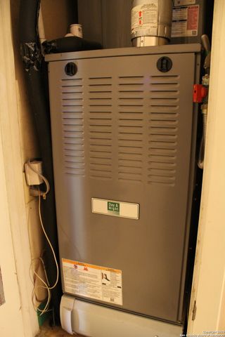 5906 Gabor, San Antonio, TX 78240