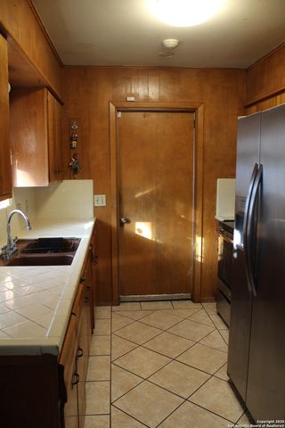 5906 Gabor, San Antonio, TX 78240