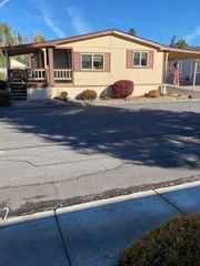 4200 Summers Lane UNIT 10, Klamath Falls, OR 97603