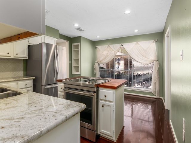 4318 Pinewood Park Drive, Kingwood, TX 77345