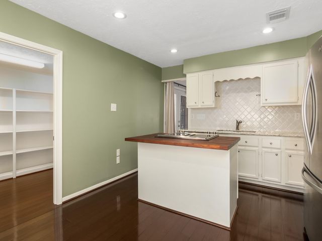 4318 Pinewood Park Drive, Kingwood, TX 77345