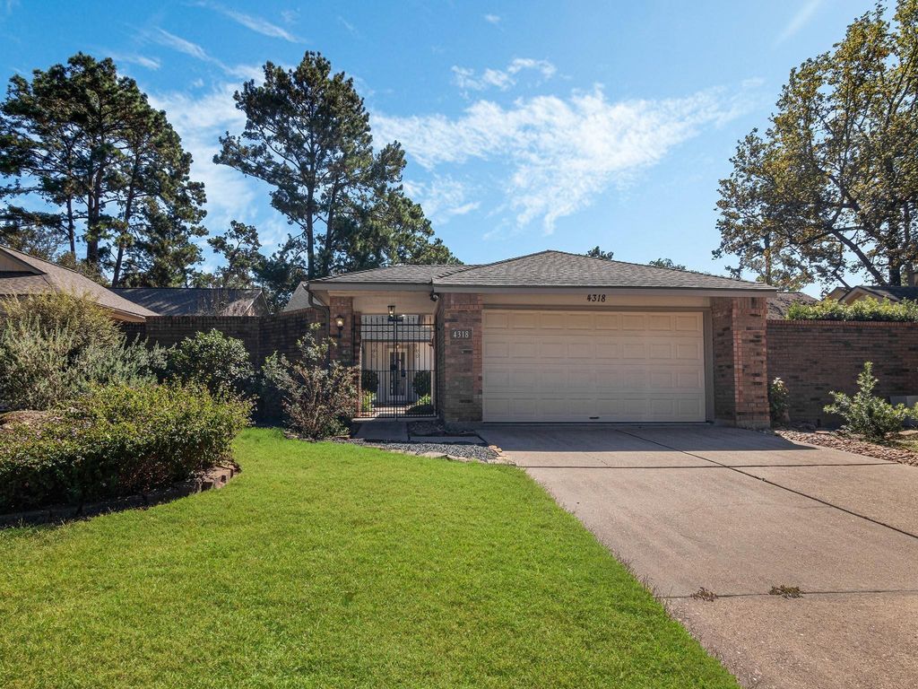 4318 Pinewood Park Drive, Kingwood, TX 77345