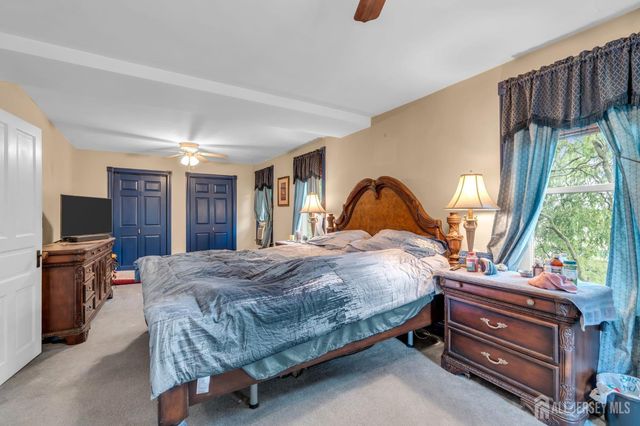 732 State Route 57, Greenwich, NJ 08886