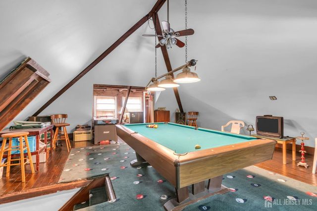 732 State Route 57, Greenwich, NJ 08886