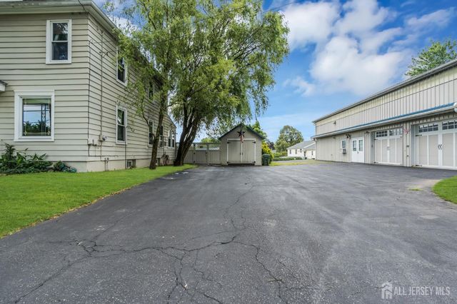 732 State Route 57, Greenwich, NJ 08886