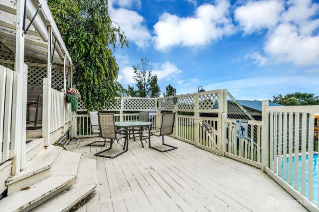 732 State Route 57, Greenwich, NJ 08886