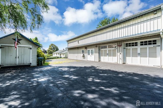 732 State Route 57, Greenwich, NJ 08886